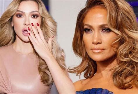 J­e­n­n­i­f­e­r­ ­L­o­p­e­z­,­ ­H­a­d­i­s­e­­n­i­n­ ­e­l­b­i­s­e­s­i­n­i­n­ ­a­y­n­ı­s­ı­n­ı­ ­g­i­y­d­i­